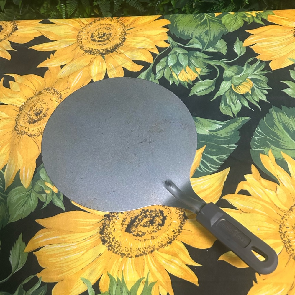 Gray Nonstick Flat Turner Spatula - Modern Kitchen Tool